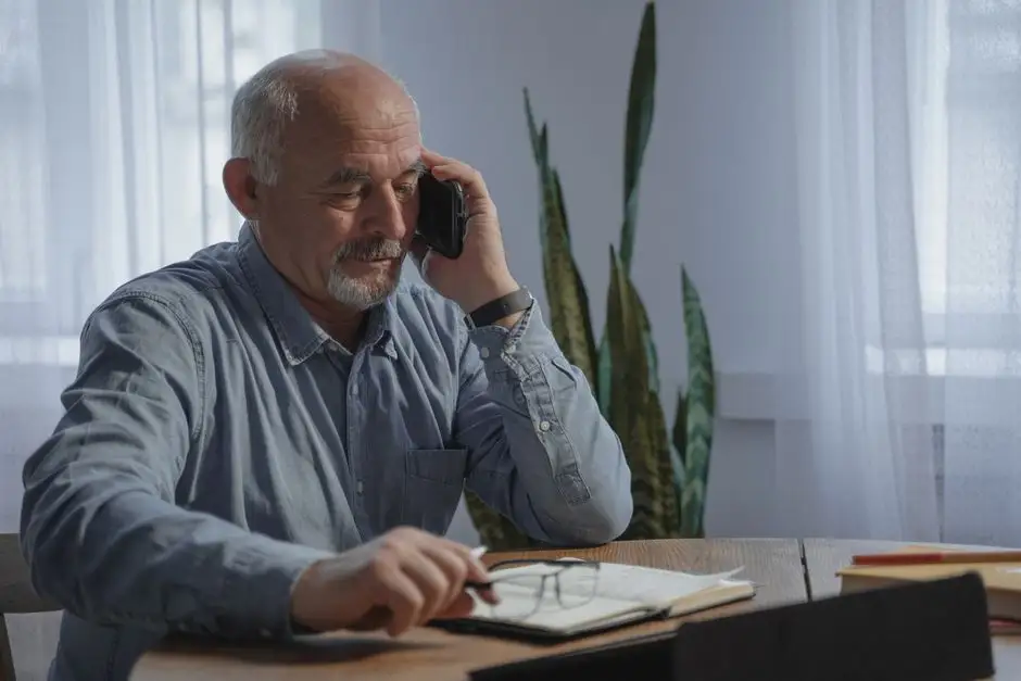 Oszuści wciąż atakują seniorów w Lubuskiem. Straty sięgają milionów
