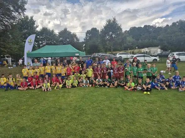 Powiatowy Turniej Piłki Nożnej dla dzieci w Budachowie – sportowe pożegnanie wakacji