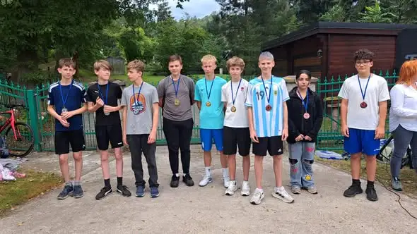Uczniowie SP nr 1 w Gubinie z medalami na międzynarodowym triathlonie w Niemczech