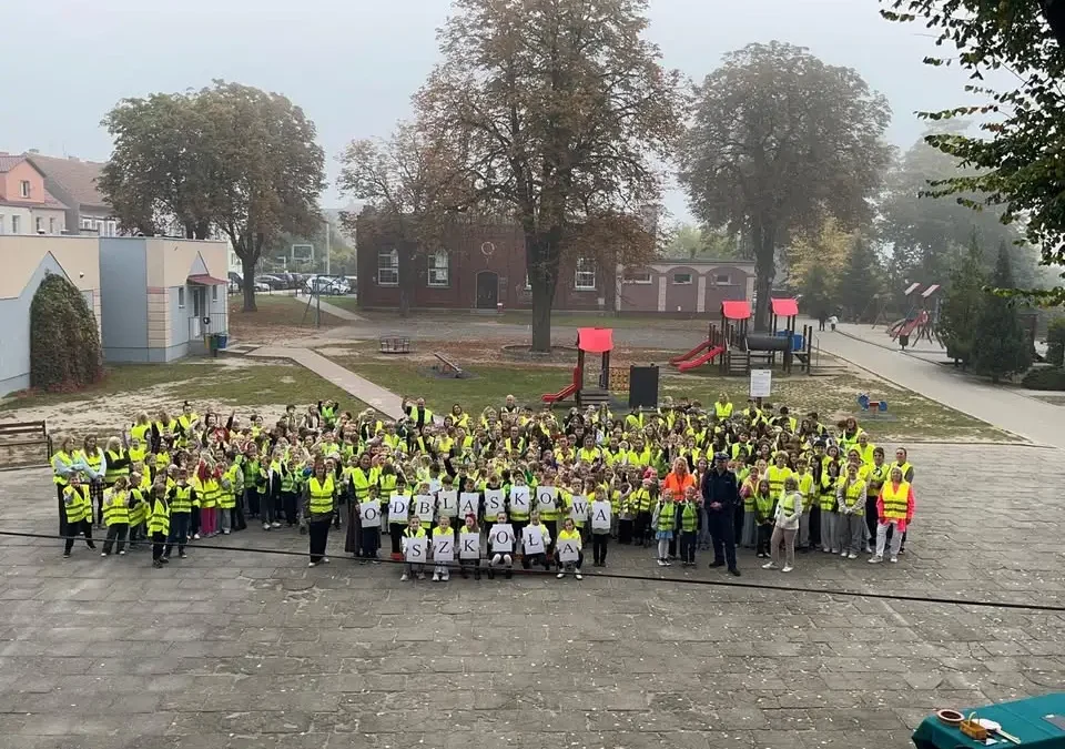 Pierwszaki z Gubina zdobyły Dyplom Superbohatera Odblasków