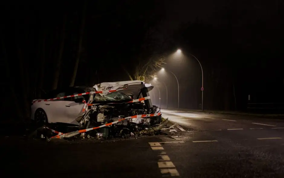 Wypadek na drodze Osiecznica – Marcinowice: dwie ofiary śmiertelne, droga zablokowana